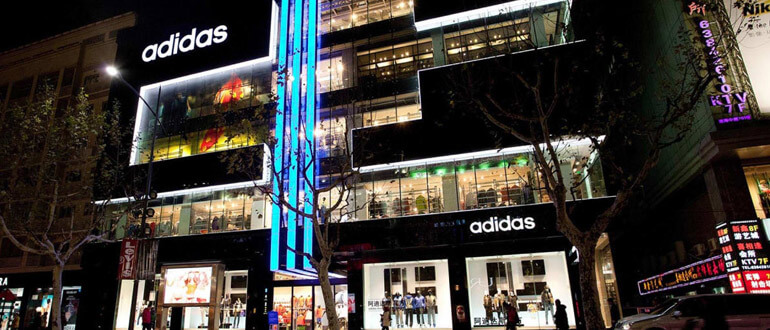 Adidas Mağazalarının Çalışma ve Mesai Saatleri