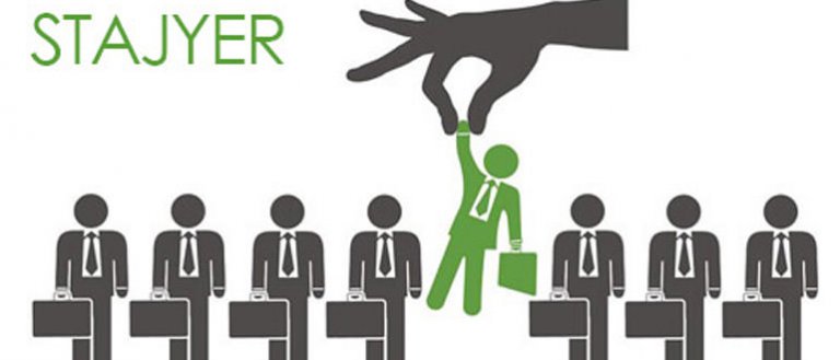 Stajyer öğrencilerin çalışma saatleri nasıldır?